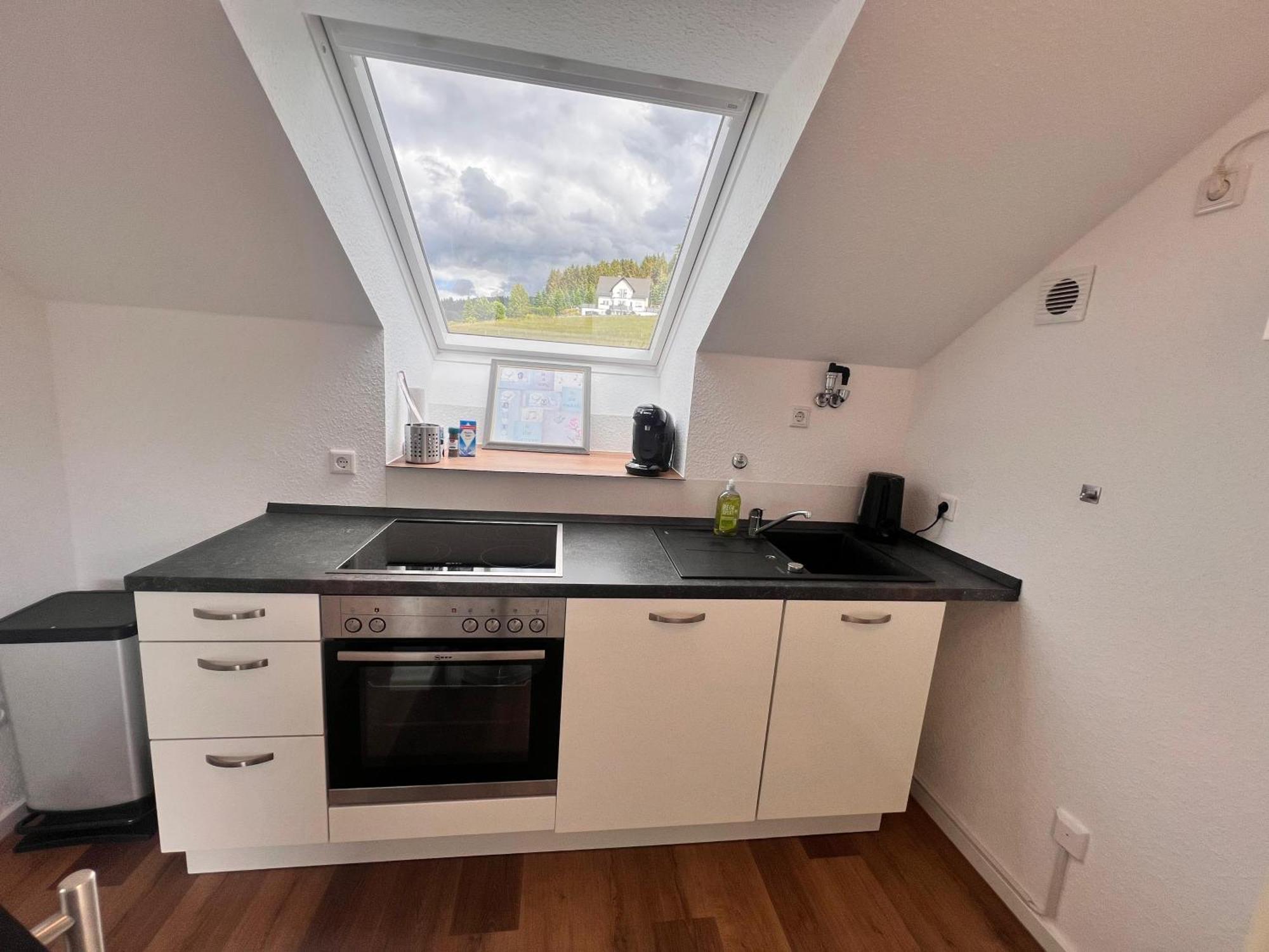 Gemuetliche 3-Zimmer-Wohnung Mit Panoramablick Und Kostenlosem Ueberdachten Parkplatz Winterberg Kültér fotó